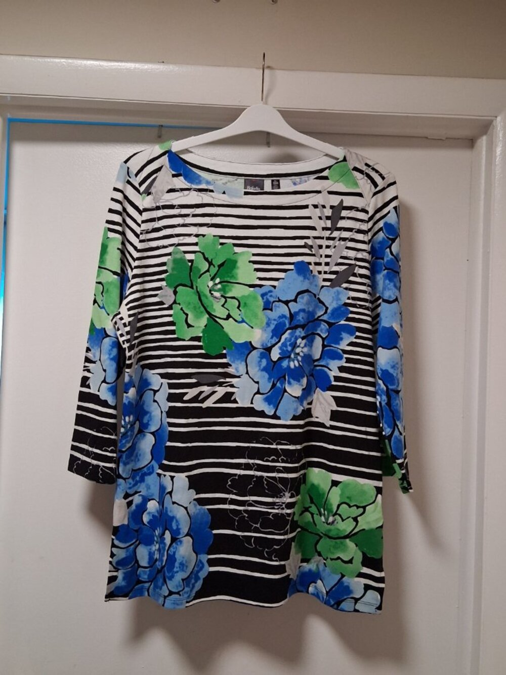 Rafaella Black & White Striped 3/4 Sleeve Top Blue & Green Floral sz XL  /B8